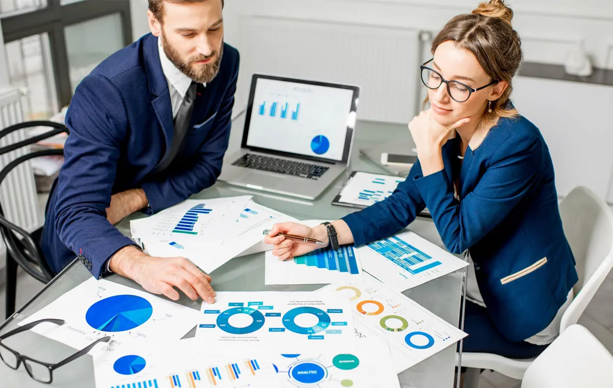 Executive Assistant Roles and Responsibilities: Finance, Sales, Operations & Marketing Specialists